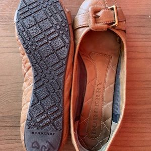 Burberry women size 8